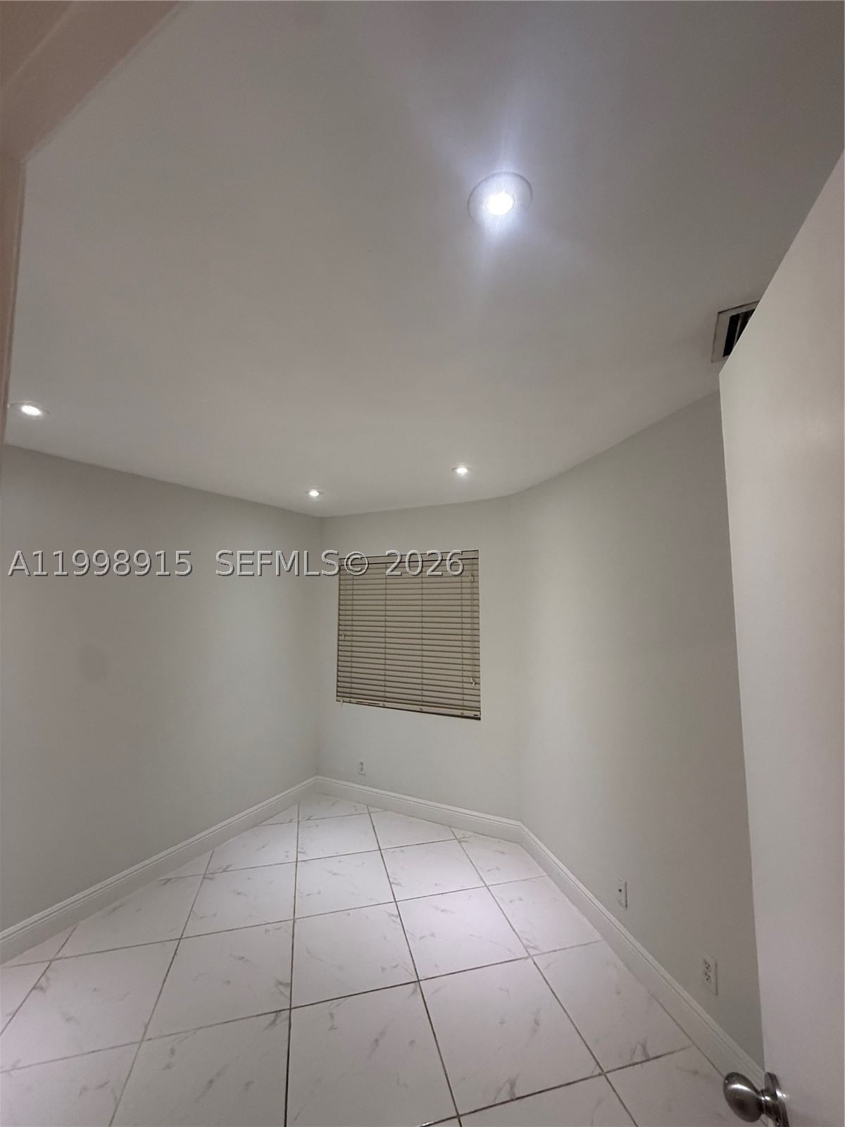 Real estate property located at 17268 60th Ct, Miami-dade, Villa Homes At The Moors, Hialeah, FL