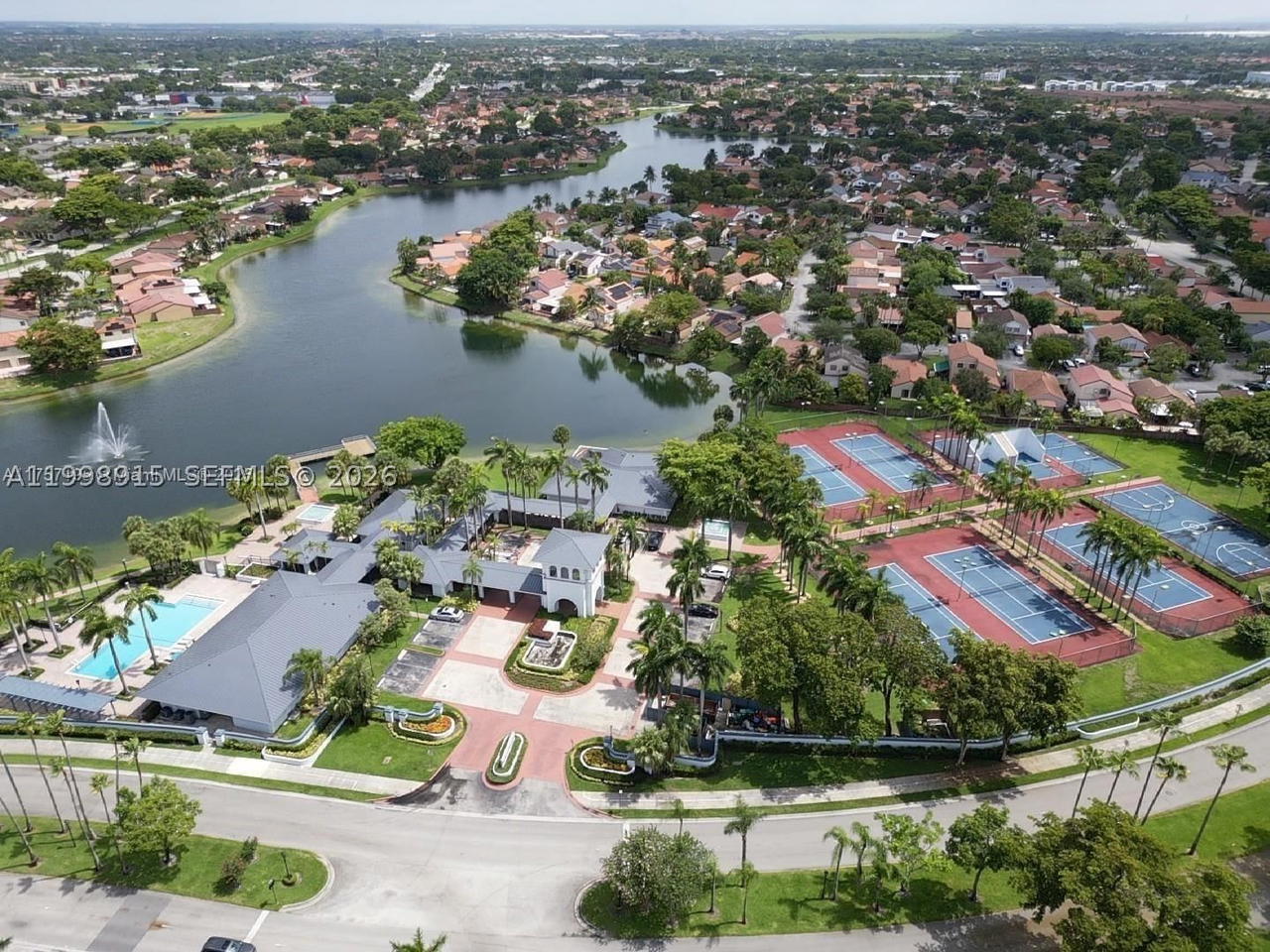 Real estate property located at 17268 60th Ct, Miami-dade, Villa Homes At The Moors, Hialeah, FL