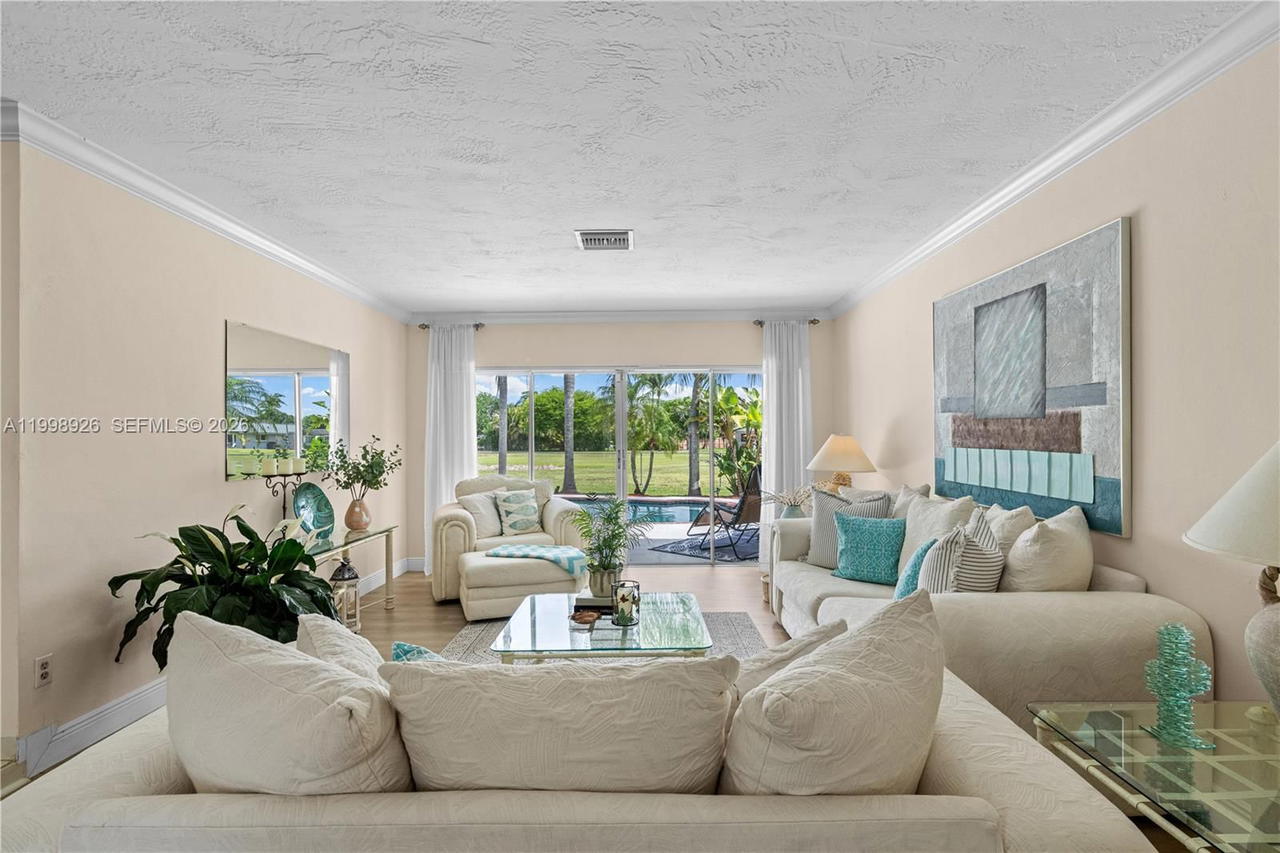 Real estate property located at 10325 102nd Ct, Miami-dade, Kendale South Sec 2 Part, Miami, FL