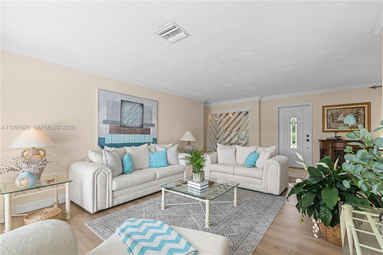 Real estate property located at 10325 102nd Ct, Miami-dade, Kendale South Sec 2 Part, Miami, FL
