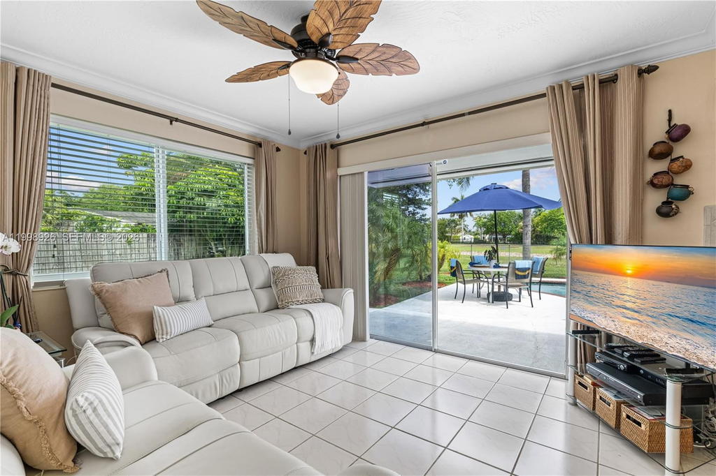 Real estate property located at 10325 102nd Ct, Miami-dade, Kendale South Sec 2 Part, Miami, FL