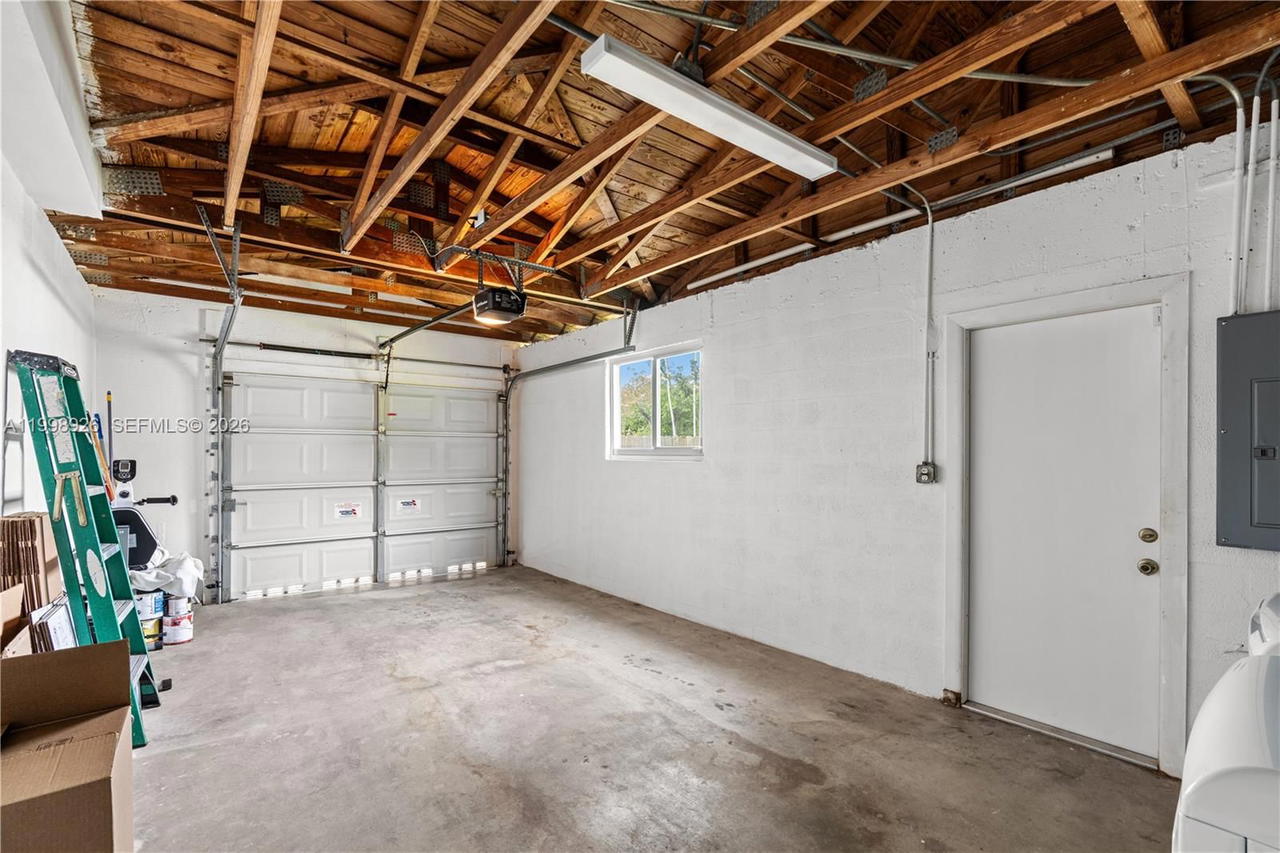 Real estate property located at 10325 102nd Ct, Miami-dade, Kendale South Sec 2 Part, Miami, FL