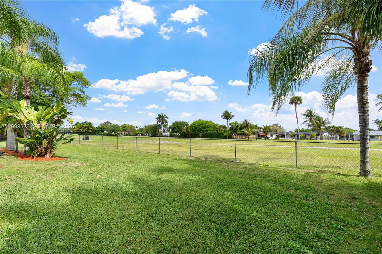 Real estate property located at 10325 102nd Ct, Miami-dade, Kendale South Sec 2 Part, Miami, FL
