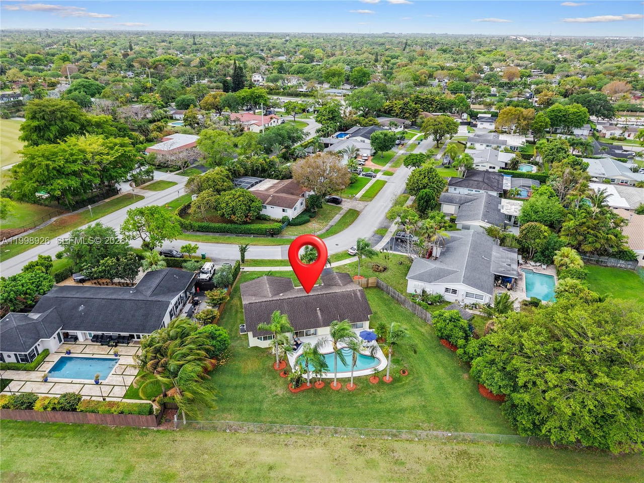 Real estate property located at 10325 102nd Ct, Miami-dade, Kendale South Sec 2 Part, Miami, FL