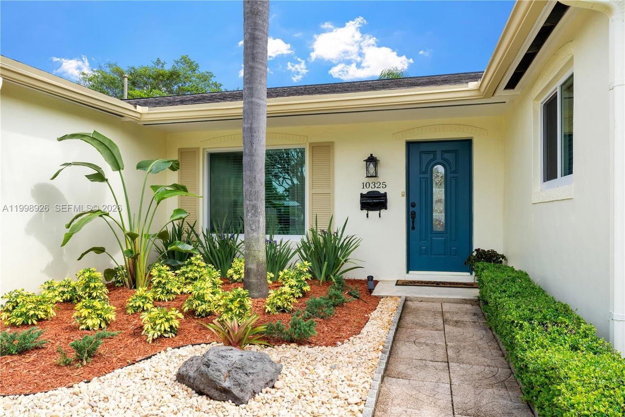 Real estate property located at 10325 102nd Ct, Miami-dade, Kendale South Sec 2 Part, Miami, FL