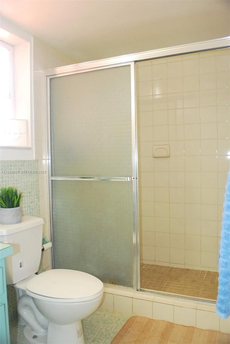 Real estate property located at 18707 14th Ave #733, Miami-dade, Eighth Moorings Condo, Miami, FL