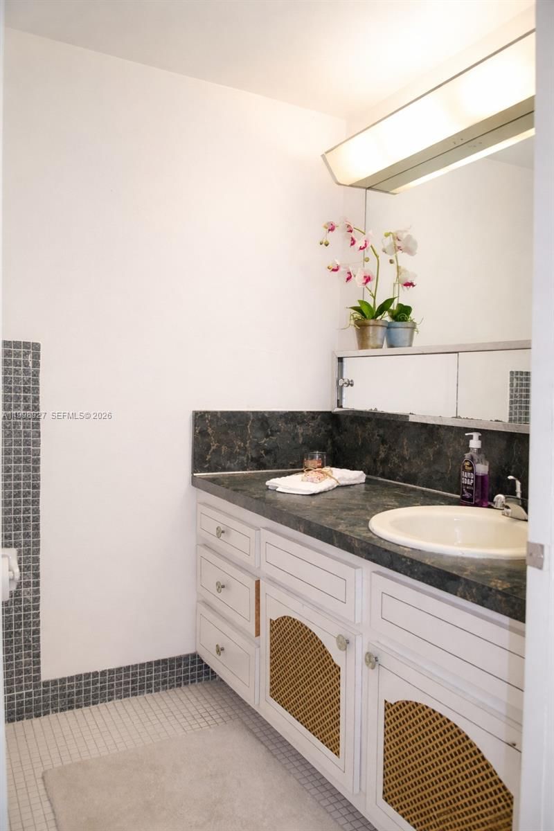 Real estate property located at 18707 14th Ave #733, Miami-dade, Eighth Moorings Condo, Miami, FL