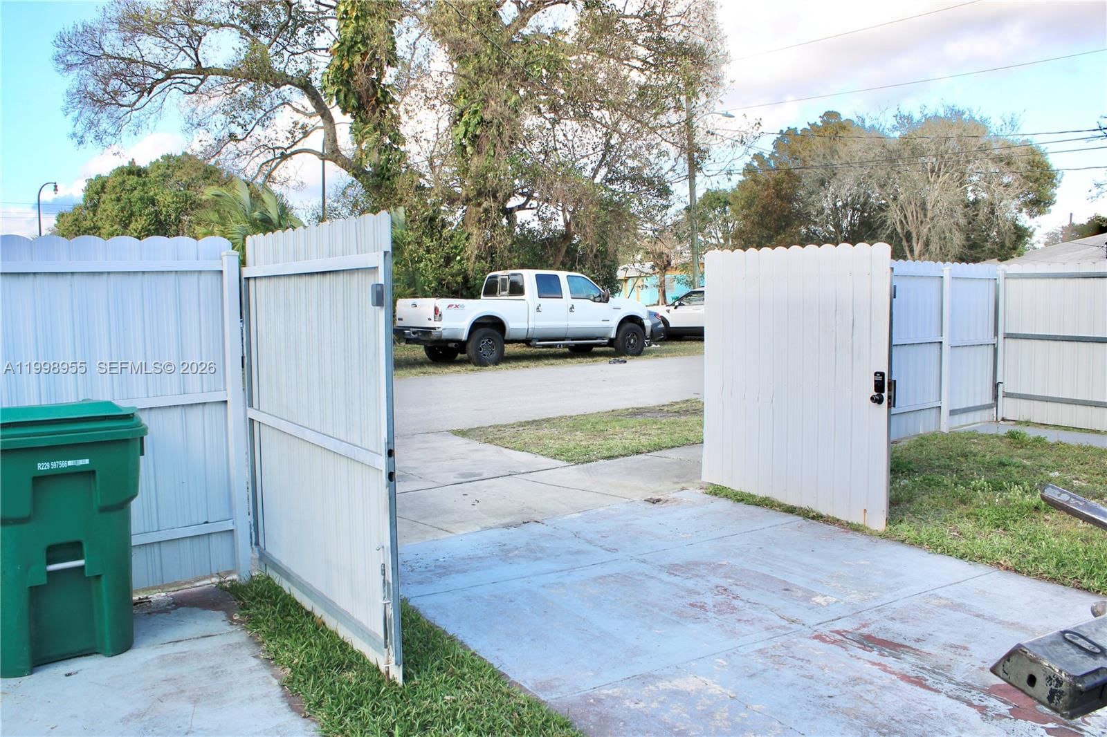 Real estate property located at 17710 102nd Ave, Miami-dade, Perrine Sub, Miami, FL