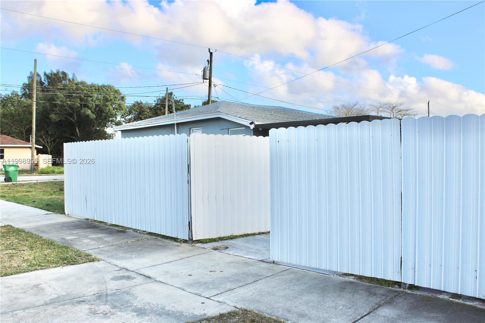 Real estate property located at 17710 102nd Ave, Miami-dade, Perrine Sub, Miami, FL