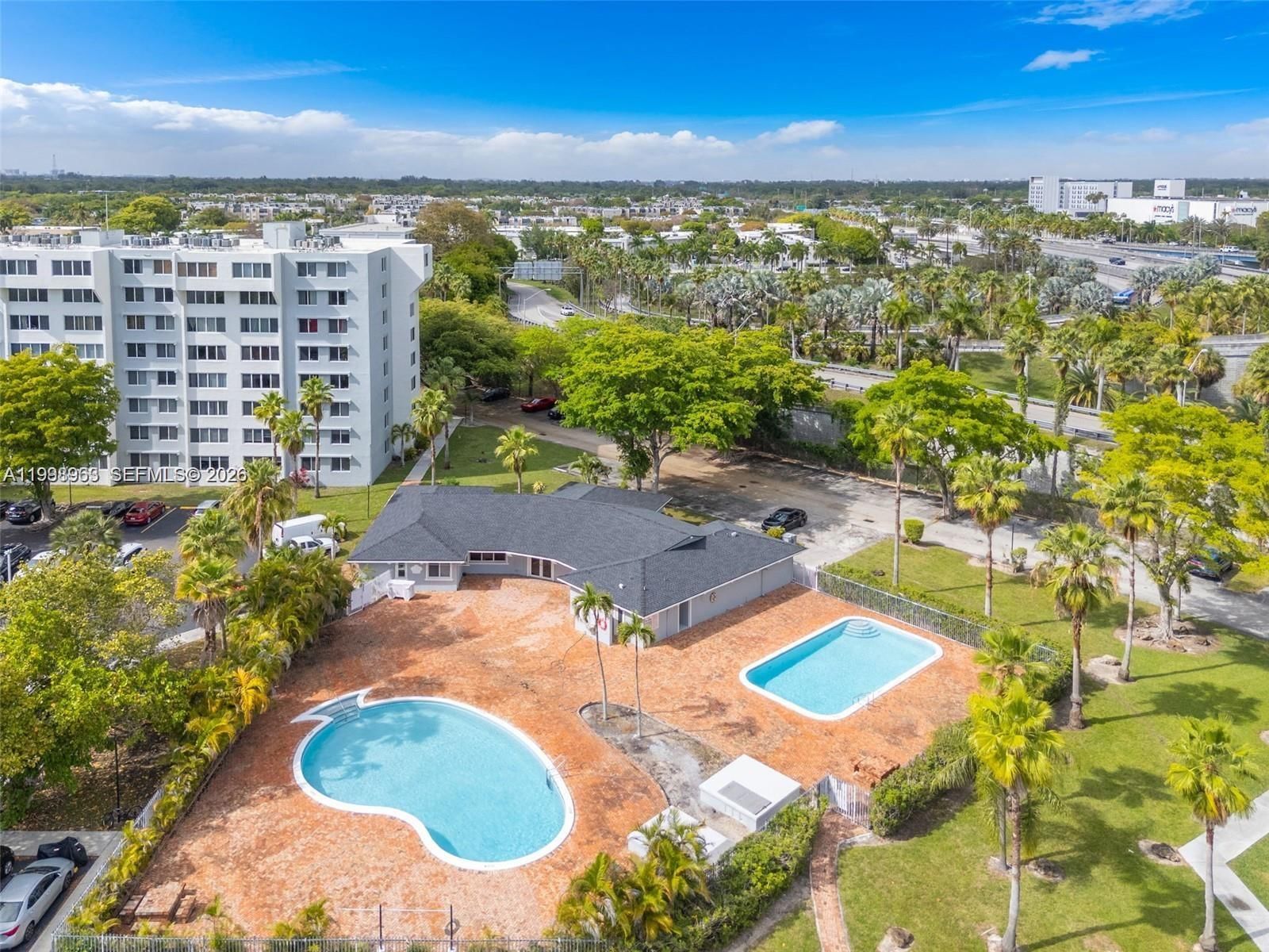 Real estate property located at 9143 77th Ave B105, Miami-dade, Dadeland Place Condo, Miami, FL