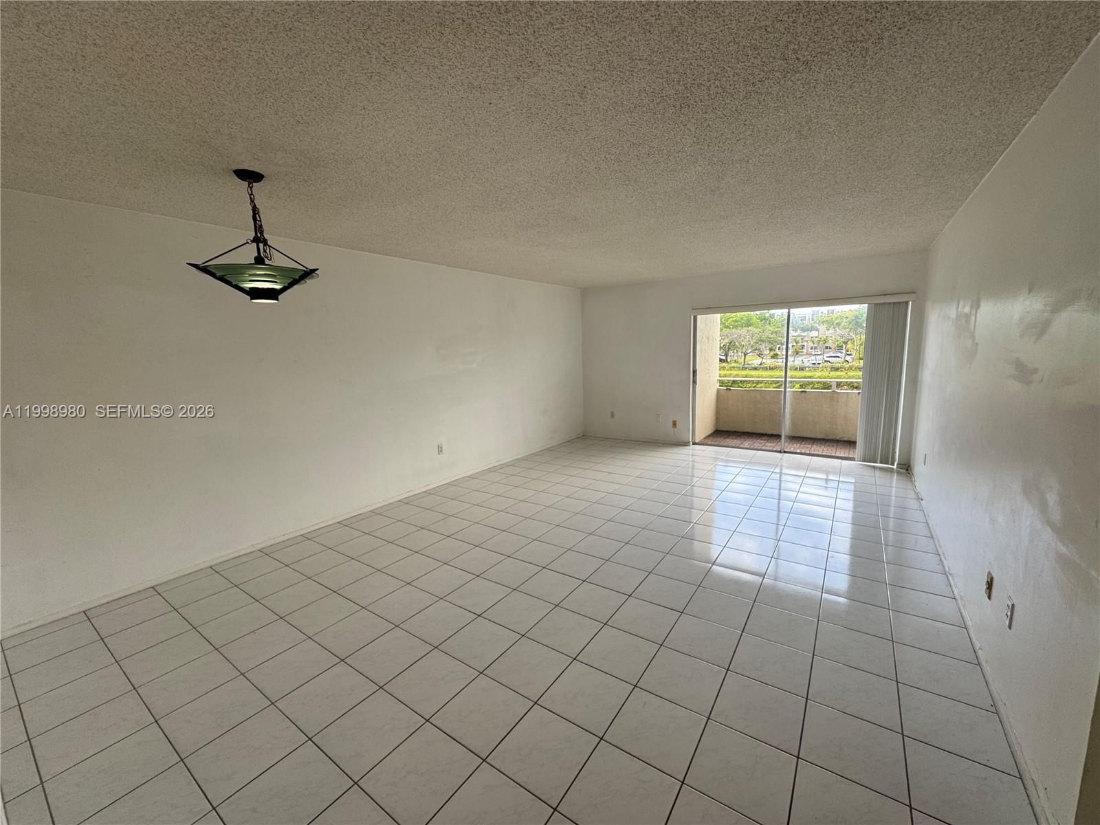 Real estate property located at 7787 86th St E-206, Miami-dade, Kings Creek So Condo, Miami, FL