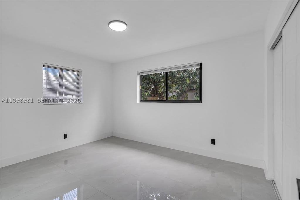 Real estate property located at 1000 198th St, Miami-dade, Norwood 4th Addn, Miami Gardens, FL