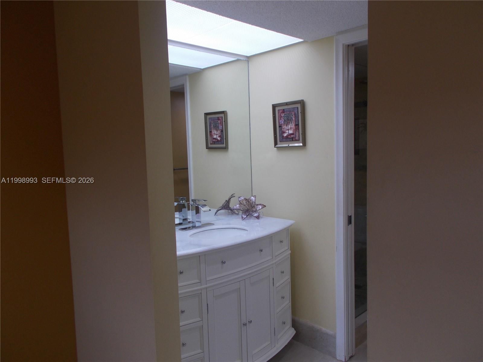 Real estate property located at 13001 15th Ct #408T, Broward, Ivanhoe East At Century V, Pembroke Pines, FL