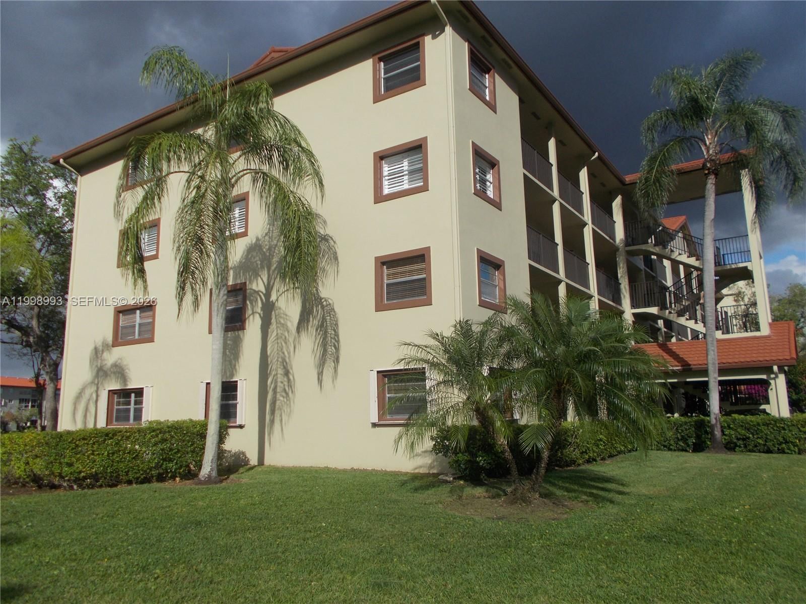 Real estate property located at 13001 15th Ct #408T, Broward, Ivanhoe East At Century V, Pembroke Pines, FL