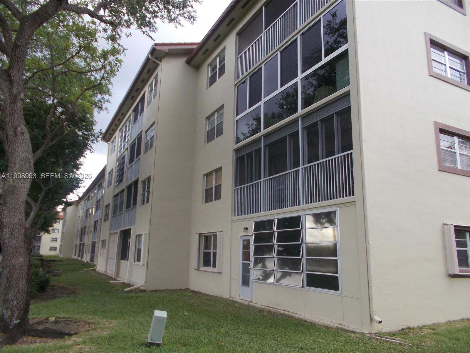 Real estate property located at 13001 15th Ct #408T, Broward, Ivanhoe East At Century V, Pembroke Pines, FL