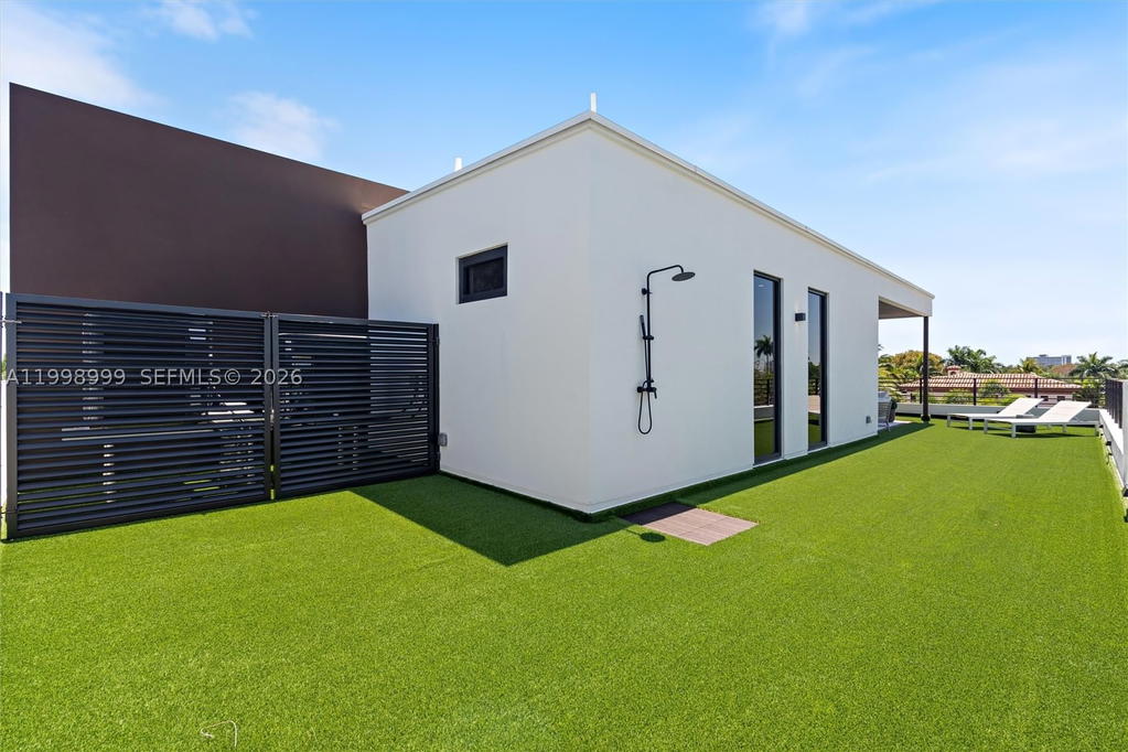 Real estate property located at 2431 18th St, Broward, Livermore Estates, Fort Lauderdale, FL