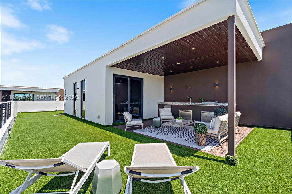 Real estate property located at 2431 18th St, Broward, Livermore Estates, Fort Lauderdale, FL