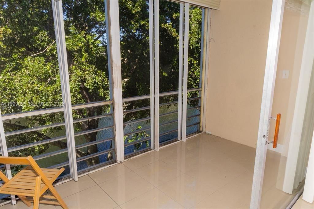 Real estate property located at 8842 Mcnab Rd #302, Broward, Greens Condo Apts Phase I, Tamarac, FL