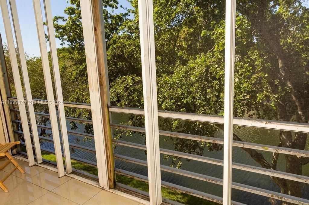 Real estate property located at 8842 Mcnab Rd #302, Broward, Greens Condo Apts Phase I, Tamarac, FL