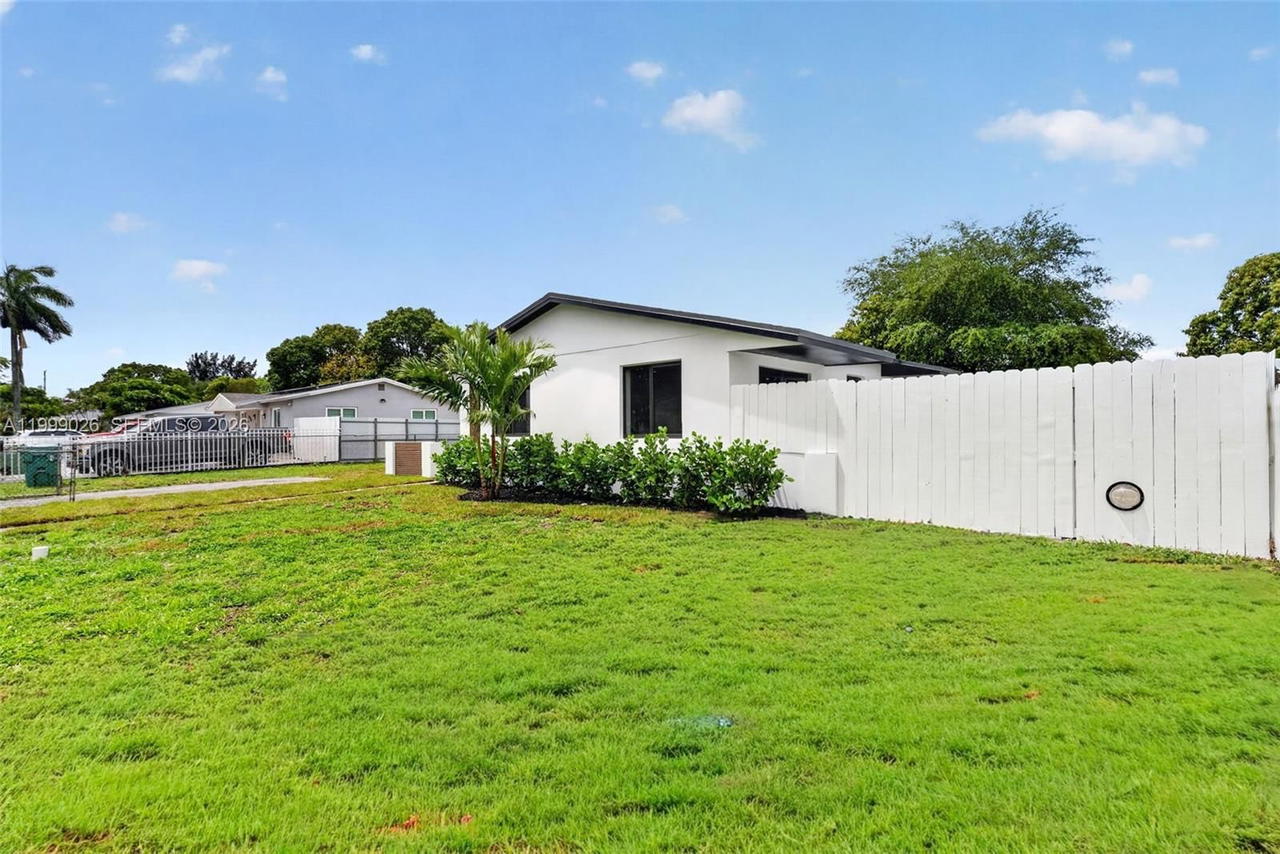 Real estate property located at 19730 44th Ct, Miami-dade, Carol City Gdns 1st Addn, Miami Gardens, FL