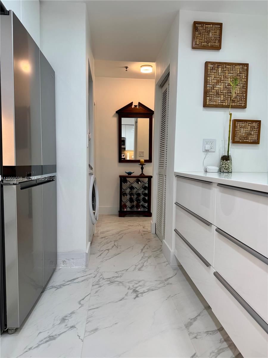 Real estate property located at 7800 Collins Ave #101, Miami-dade, Rond Point Condo, Miami Beach, FL