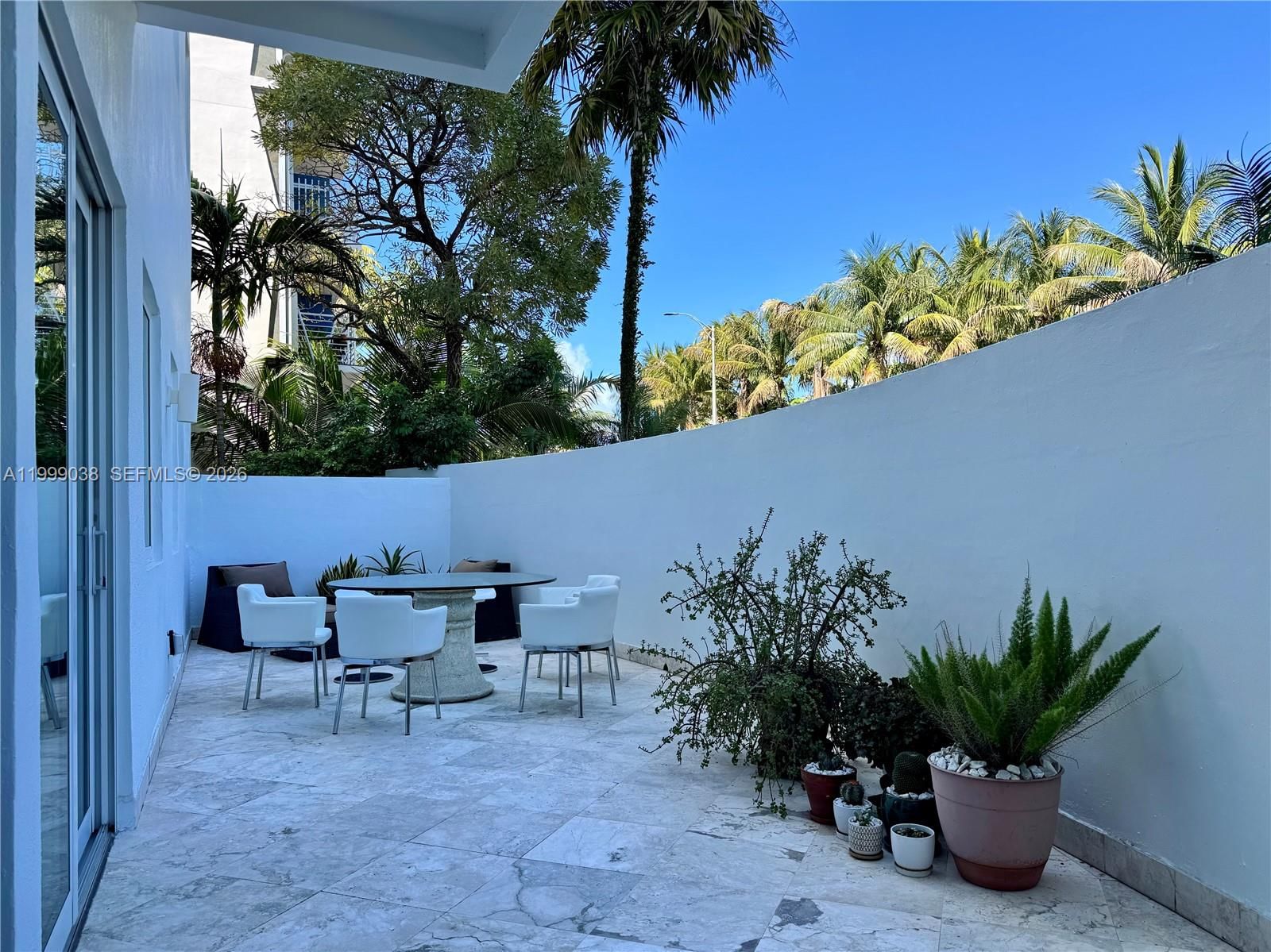 Real estate property located at 7800 Collins Ave #101, Miami-dade, Rond Point Condo, Miami Beach, FL