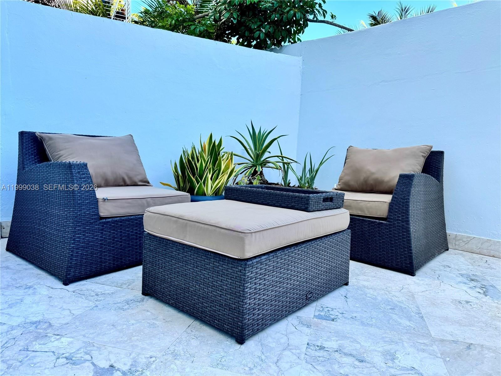 Real estate property located at 7800 Collins Ave #101, Miami-dade, Rond Point Condo, Miami Beach, FL