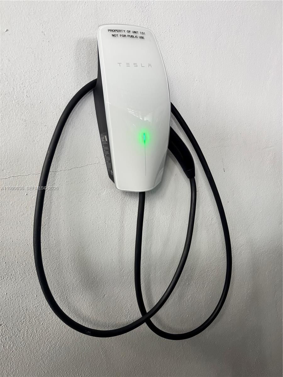 Real estate property located at 7800 Collins Ave #101, Miami-dade, Rond Point Condo, Miami Beach, FL