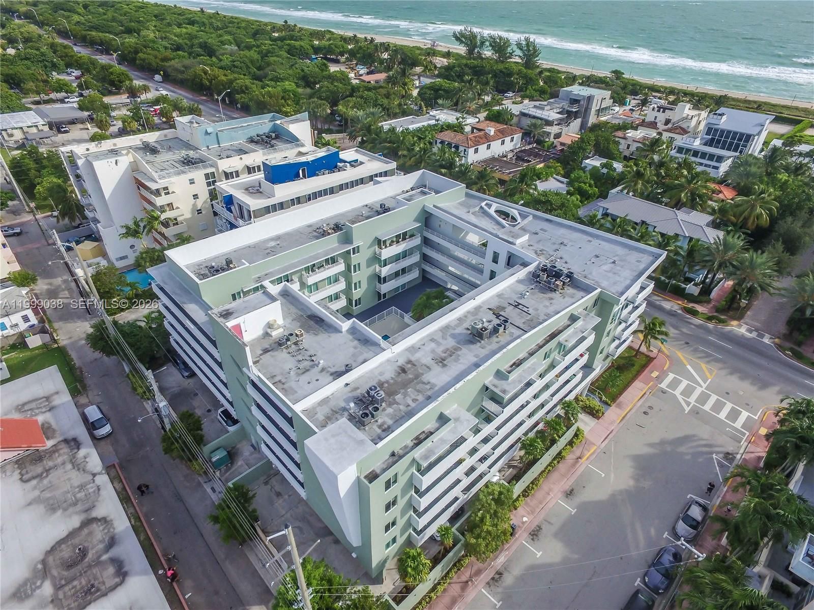 Real estate property located at 7800 Collins Ave #101, Miami-dade, Rond Point Condo, Miami Beach, FL