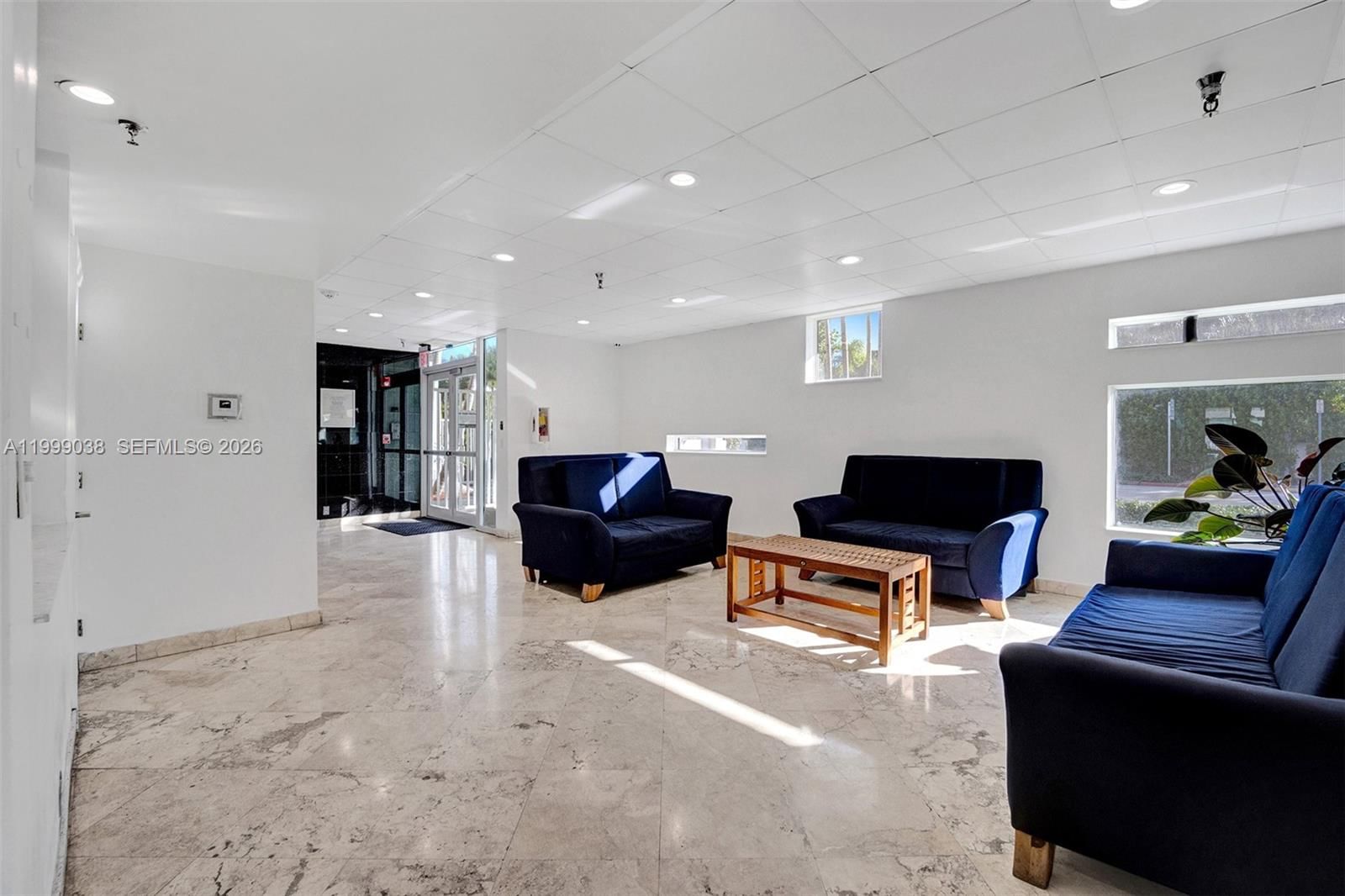 Real estate property located at 7800 Collins Ave #101, Miami-dade, Rond Point Condo, Miami Beach, FL