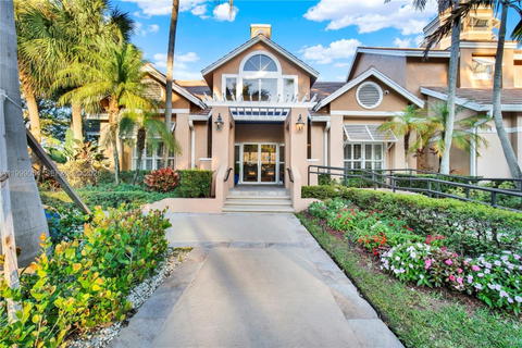 Real estate property located at 15570 105th Ln #1717, Miami-dade, Vista Lago At The Hammock, Miami, FL