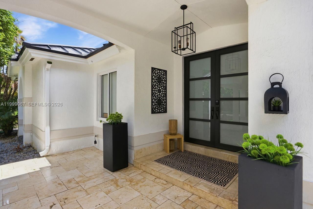 Real estate property located at , Miami-dade, Oak Ridge Falls, Miami, FL