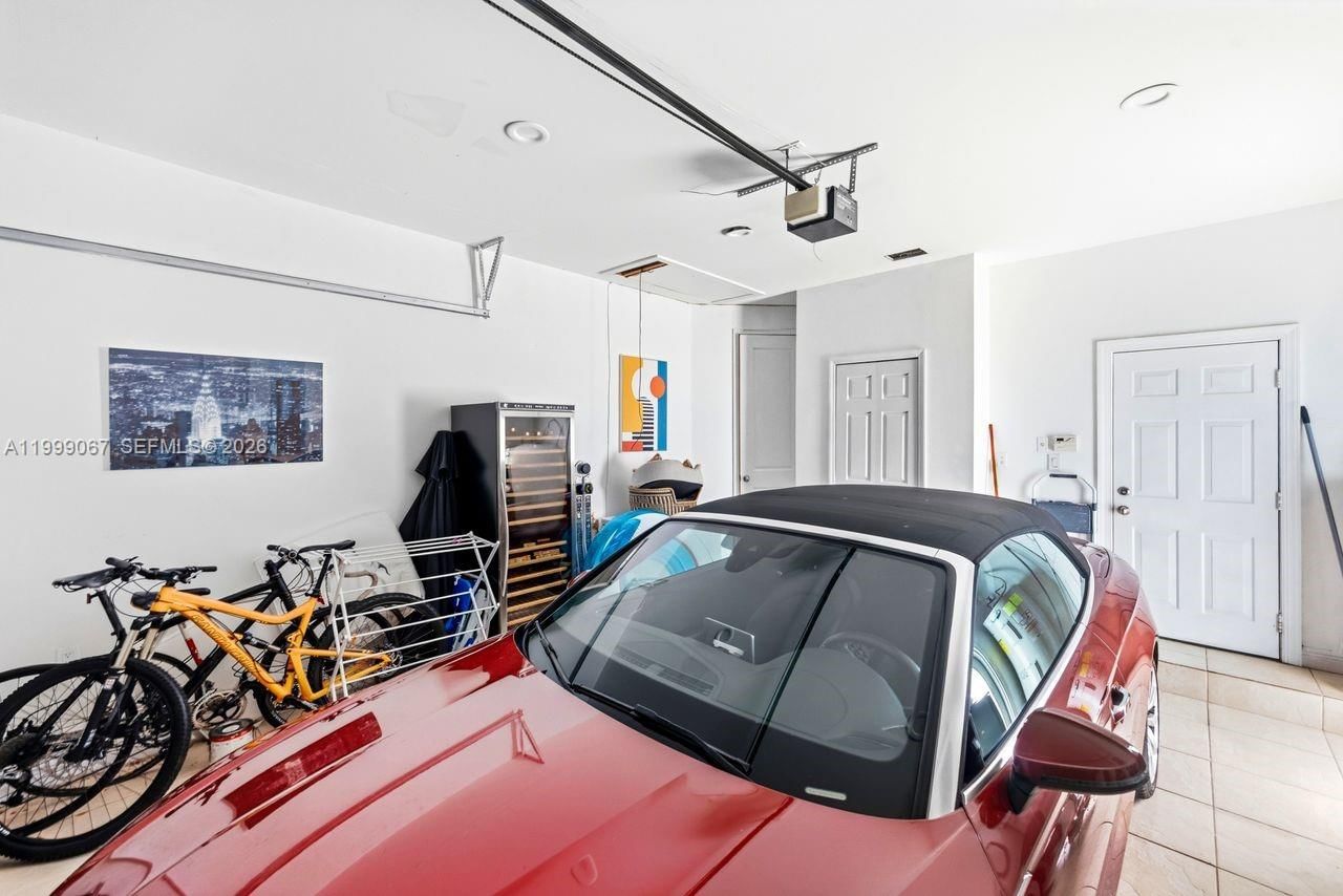 Real estate property located at , Miami-dade, Oak Ridge Falls, Miami, FL