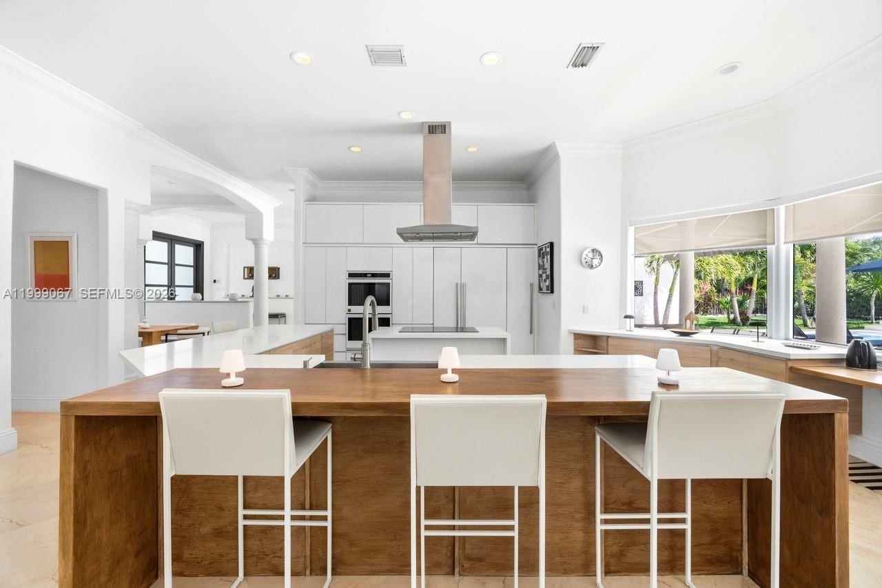 Real estate property located at , Miami-dade, Oak Ridge Falls, Miami, FL