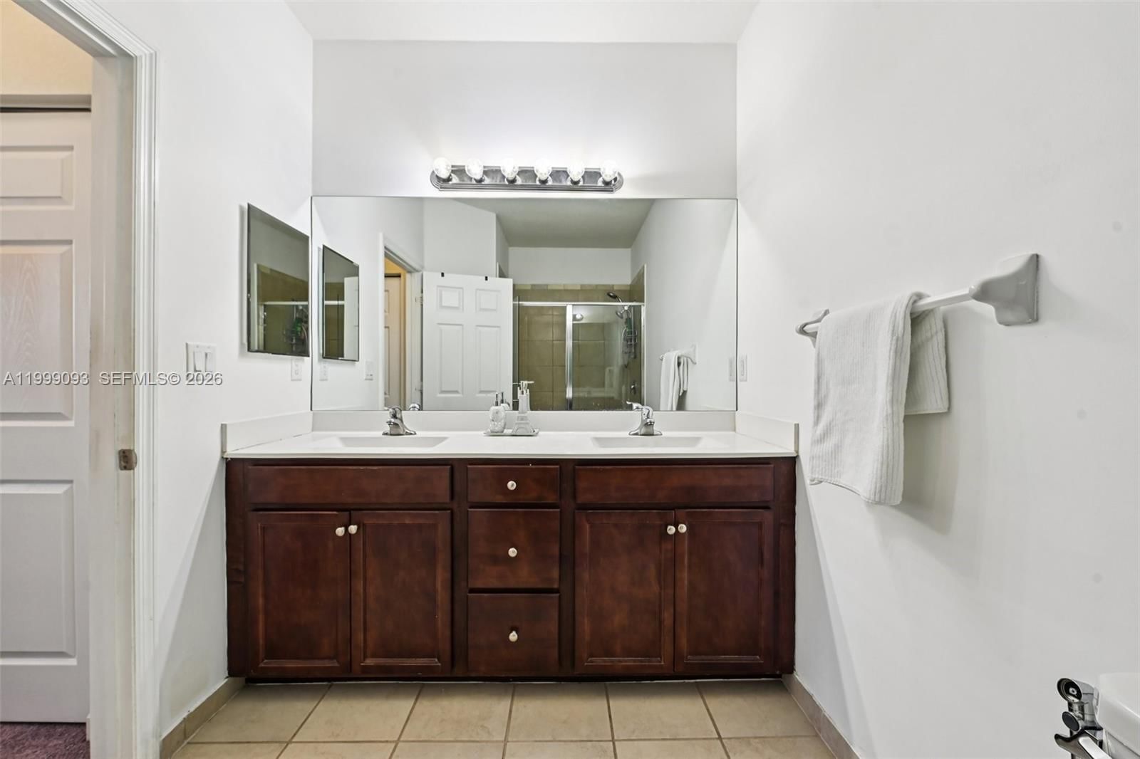 Real estate property located at 18431 89th Ct, Miami-dade, Murtha Subdivision, Hialeah, FL