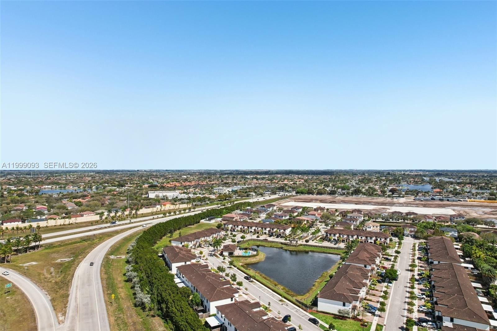 Real estate property located at 18431 89th Ct, Miami-dade, Murtha Subdivision, Hialeah, FL