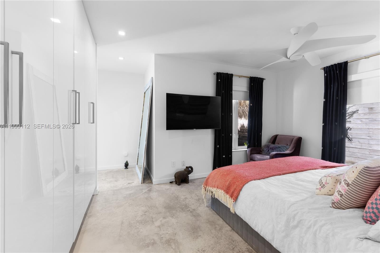 Real estate property located at 524 Warren Ln, Miami-dade, Tropical Isle Homes Sub 1, Key Biscayne, FL