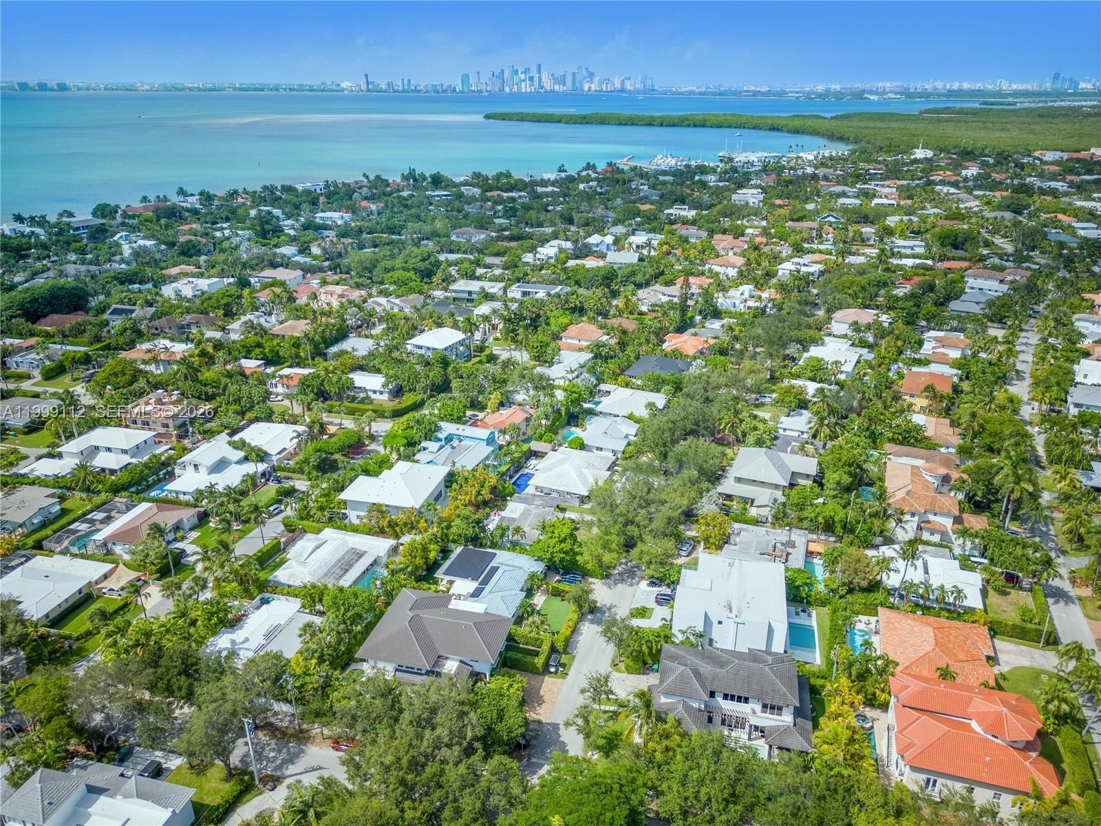 Real estate property located at 524 Warren Ln, Miami-dade, Tropical Isle Homes Sub 1, Key Biscayne, FL