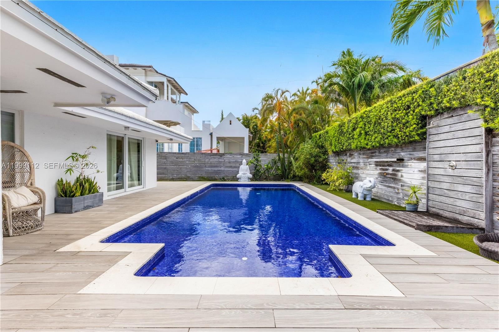 Real estate property located at 524 Warren Ln, Miami-dade, Tropical Isle Homes Sub 1, Key Biscayne, FL