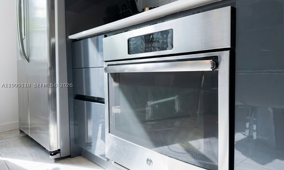 Real estate property located at 31 6th St #301, Miami-dade, Mybrickell Condo, Miami, FL