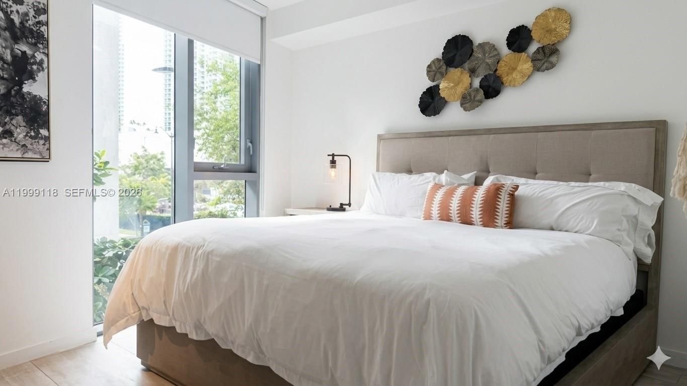 Real estate property located at 31 6th St #301, Miami-dade, Mybrickell Condo, Miami, FL