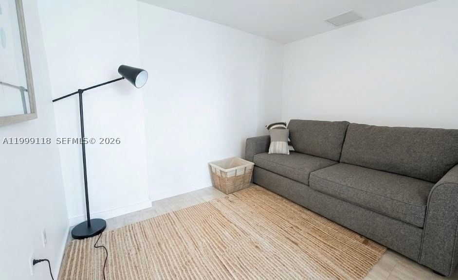 Real estate property located at 31 6th St #301, Miami-dade, Mybrickell Condo, Miami, FL