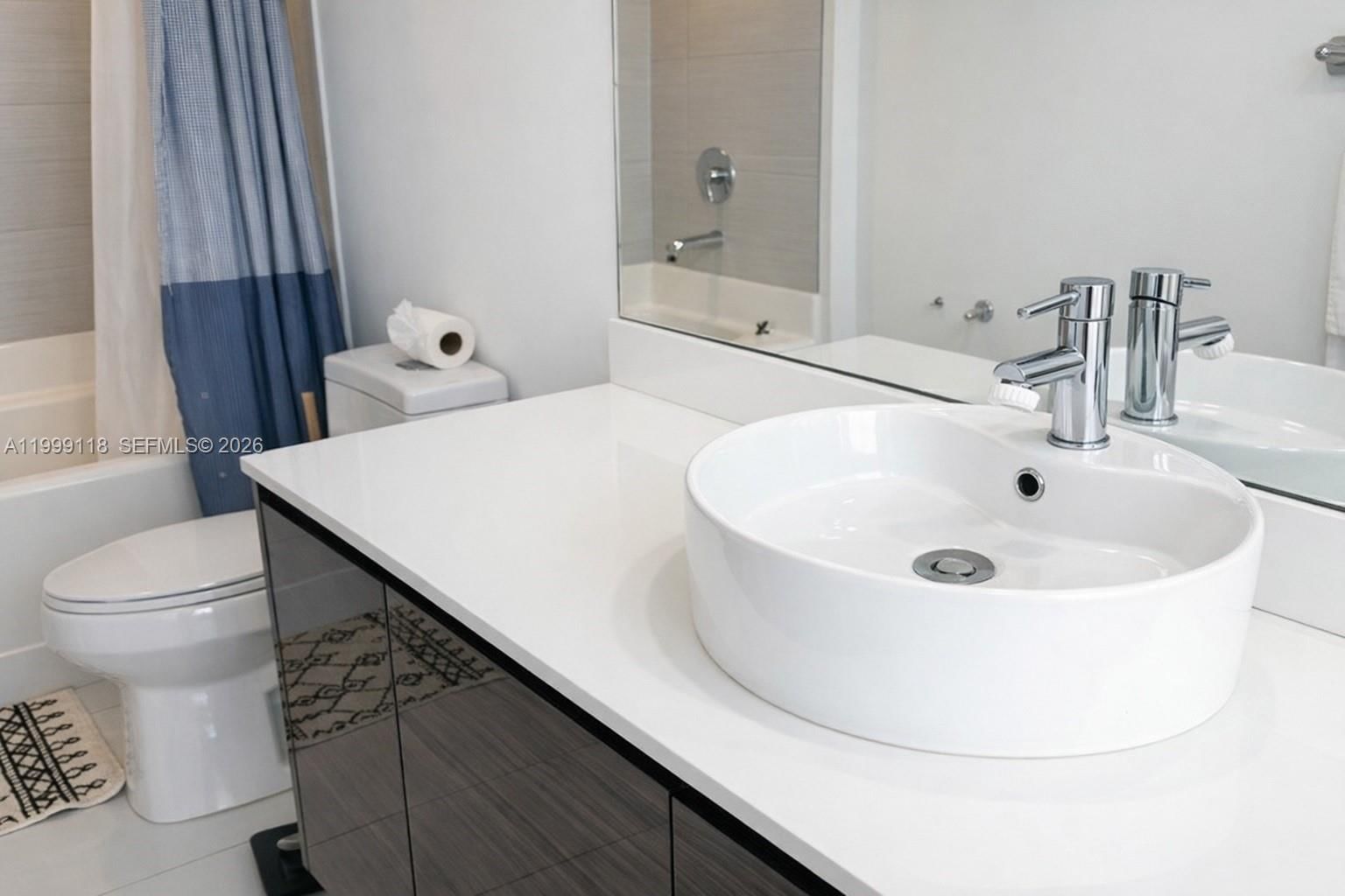 Real estate property located at 31 6th St #301, Miami-dade, Mybrickell Condo, Miami, FL