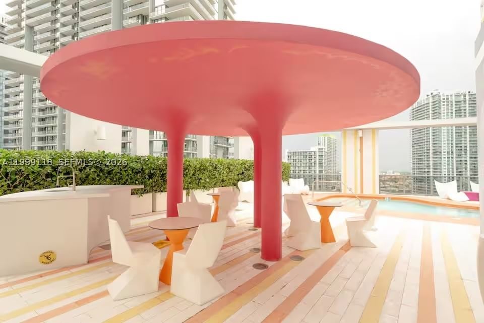 Real estate property located at 31 6th St #301, Miami-dade, Mybrickell Condo, Miami, FL