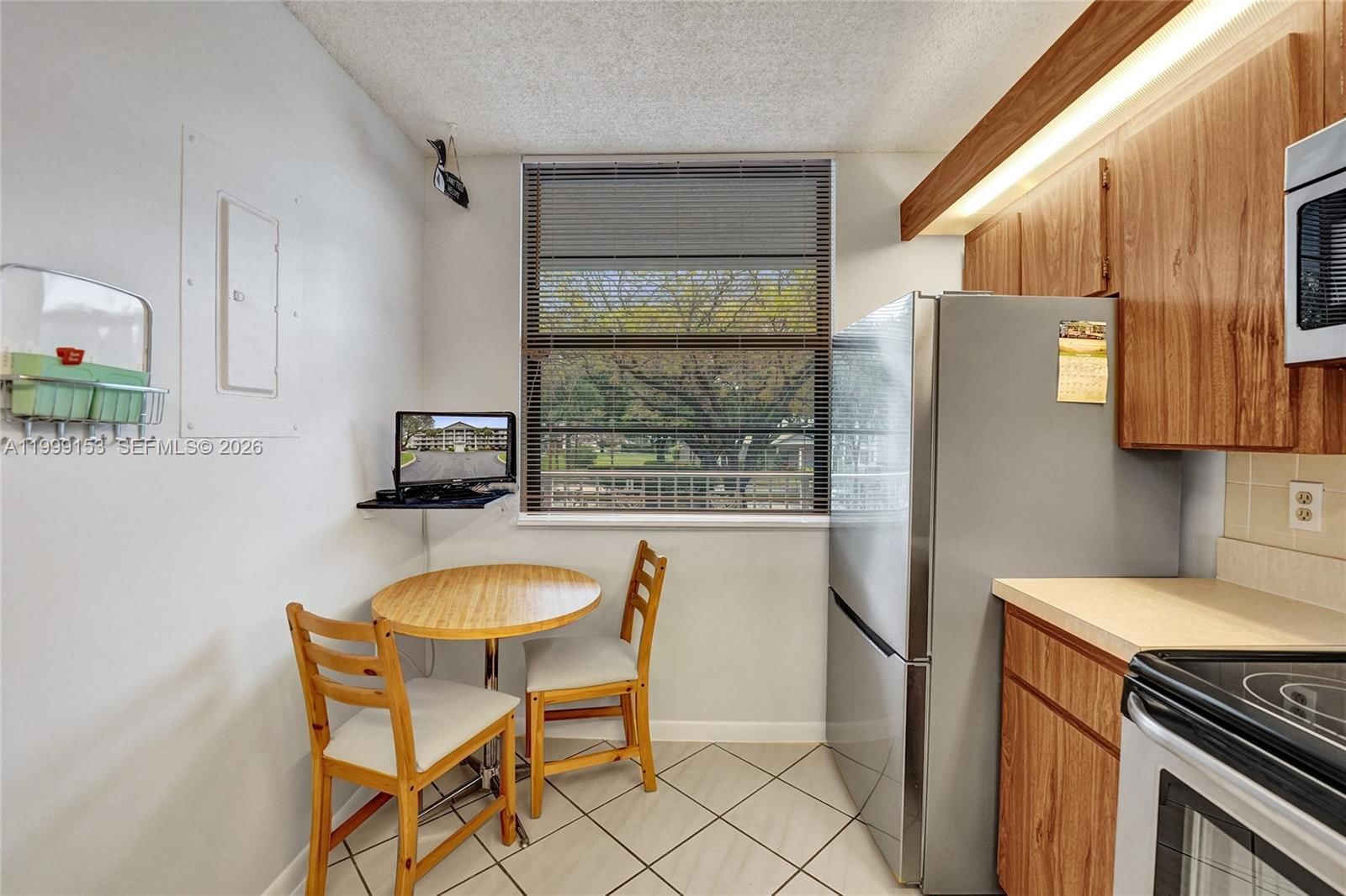 Real estate property located at 1526 Whitehall Dr #206, Broward, Condo 13 Of Whitehall Con, Davie, FL