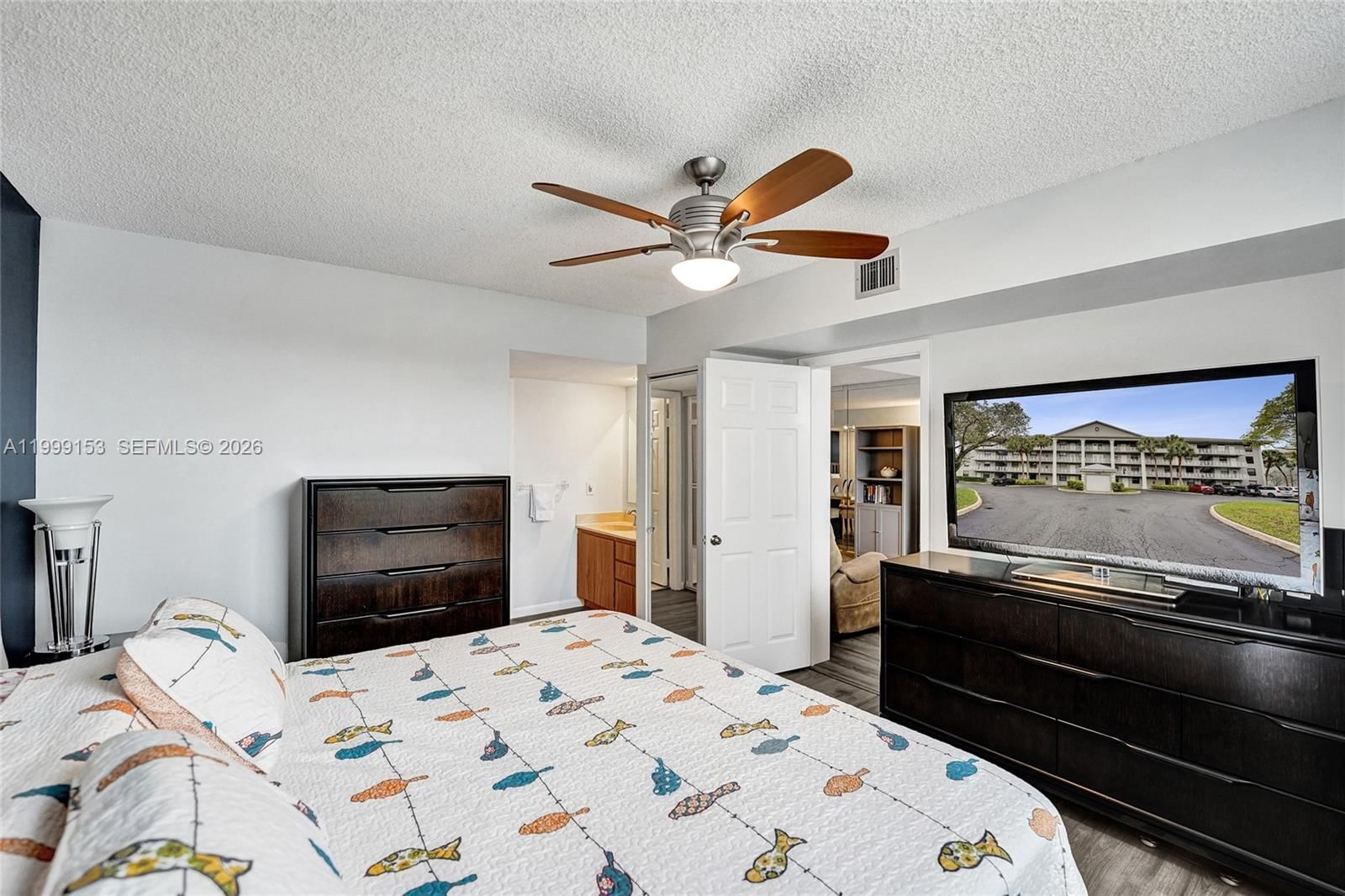 Real estate property located at 1526 Whitehall Dr #206, Broward, Condo 13 Of Whitehall Con, Davie, FL