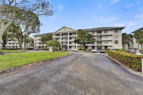 Real estate property located at 1703 Whitehall Dr #205, Broward, Condo 26 Of Whitehall Con, Davie, FL