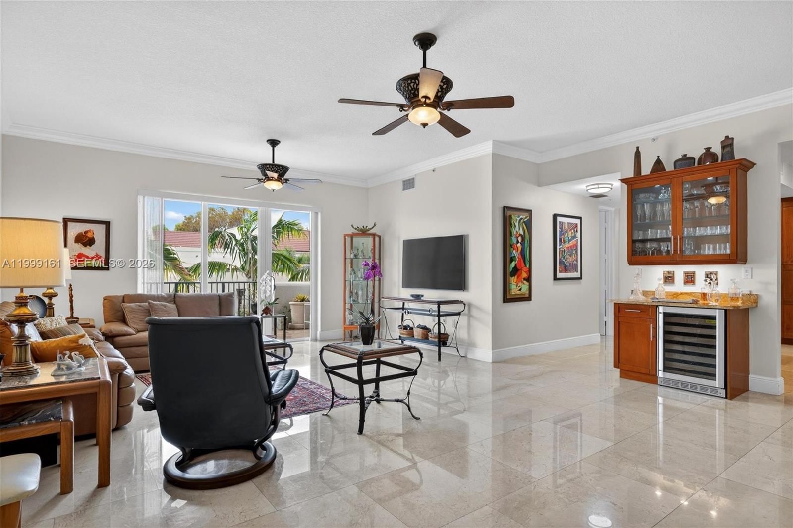 Real estate property located at 650 Valencia Ave #302, Miami-dade, Valencia Grande Condo, Coral Gables, FL