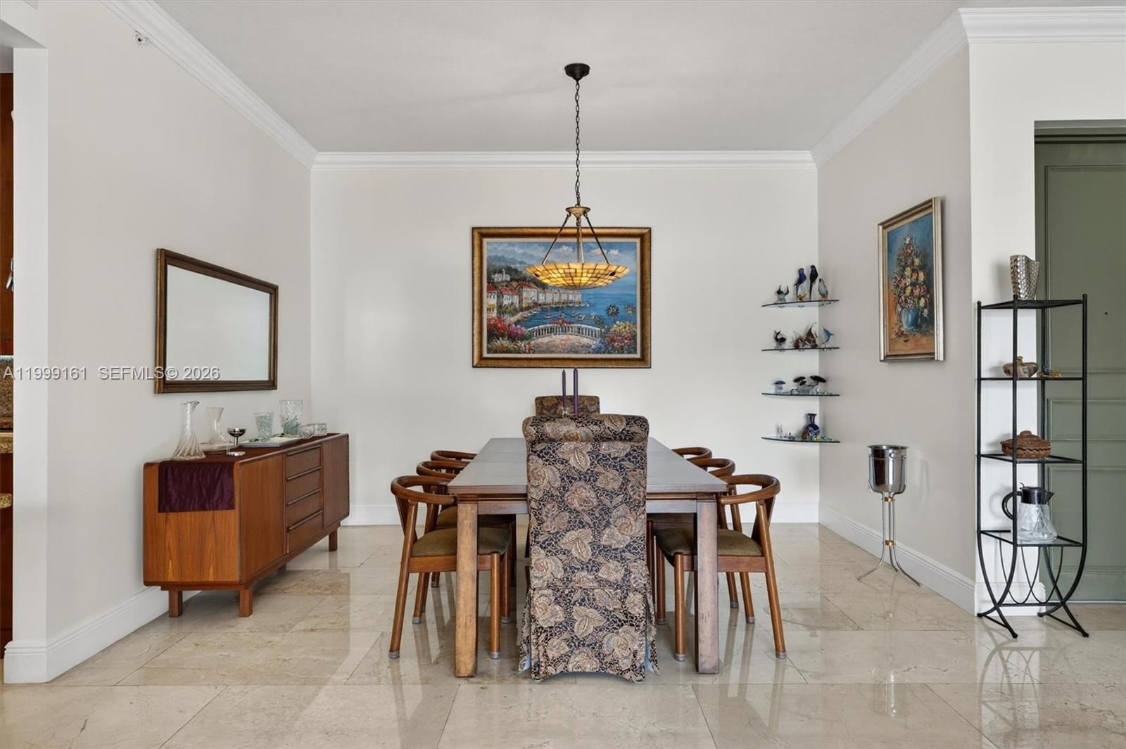 Real estate property located at 650 Valencia Ave #302, Miami-dade, Valencia Grande Condo, Coral Gables, FL