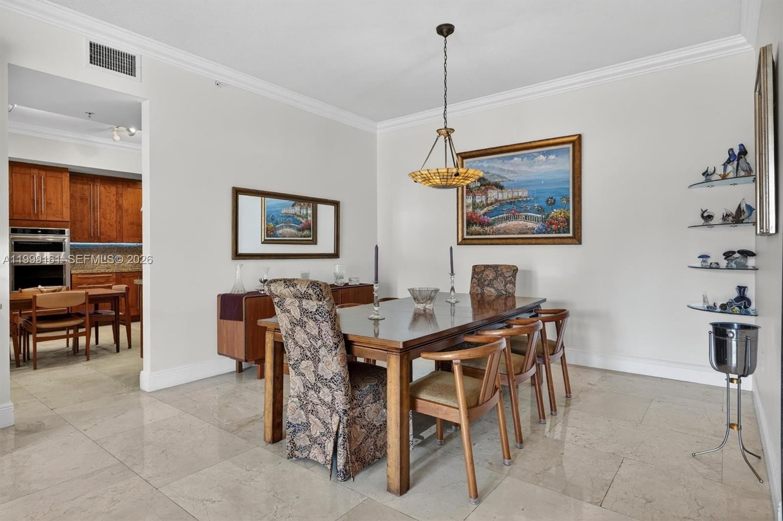 Real estate property located at 650 Valencia Ave #302, Miami-dade, Valencia Grande Condo, Coral Gables, FL